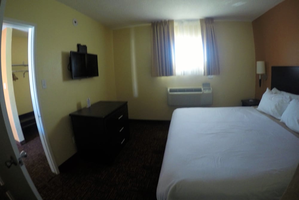 Room, Multiple Beds, Non Smoking photo 1