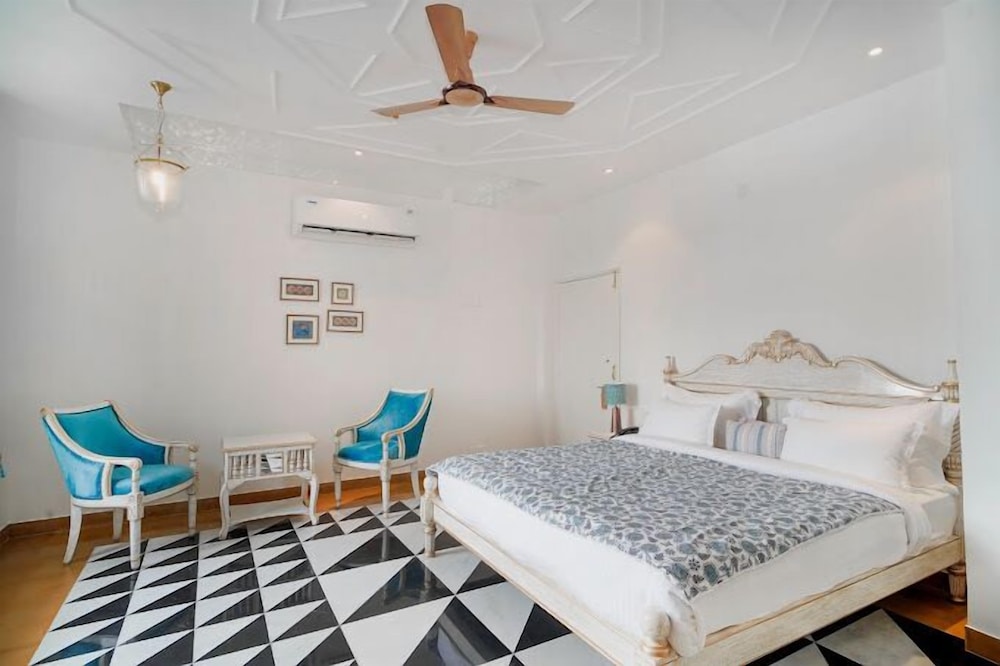 Luxury Room