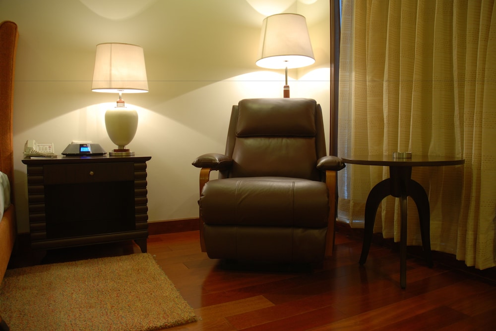 Room (Lalit Legacy First Floor) - Photo 1