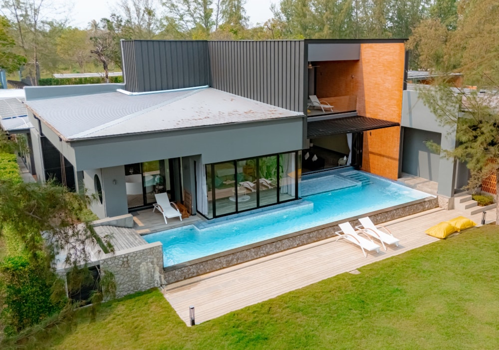 Family Villa, 2 Bedrooms, Beachfront - Photo 8