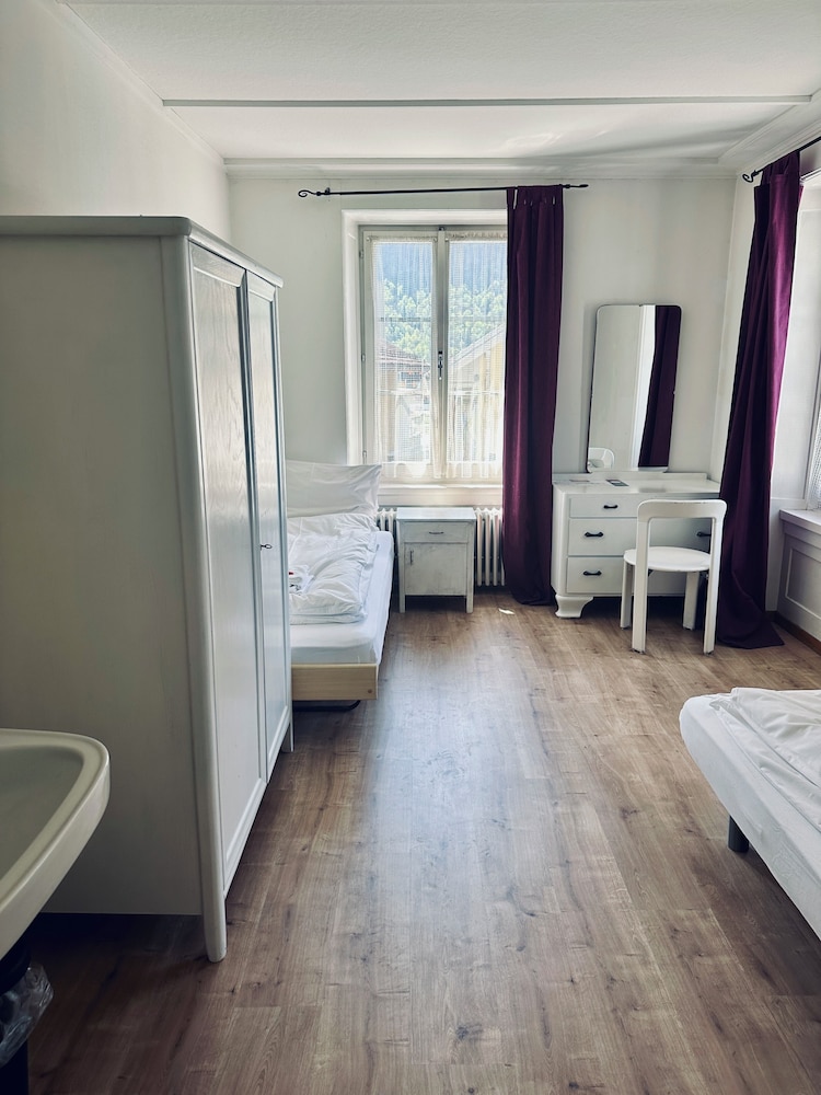 Triple Room, City View, Shared Bathroom