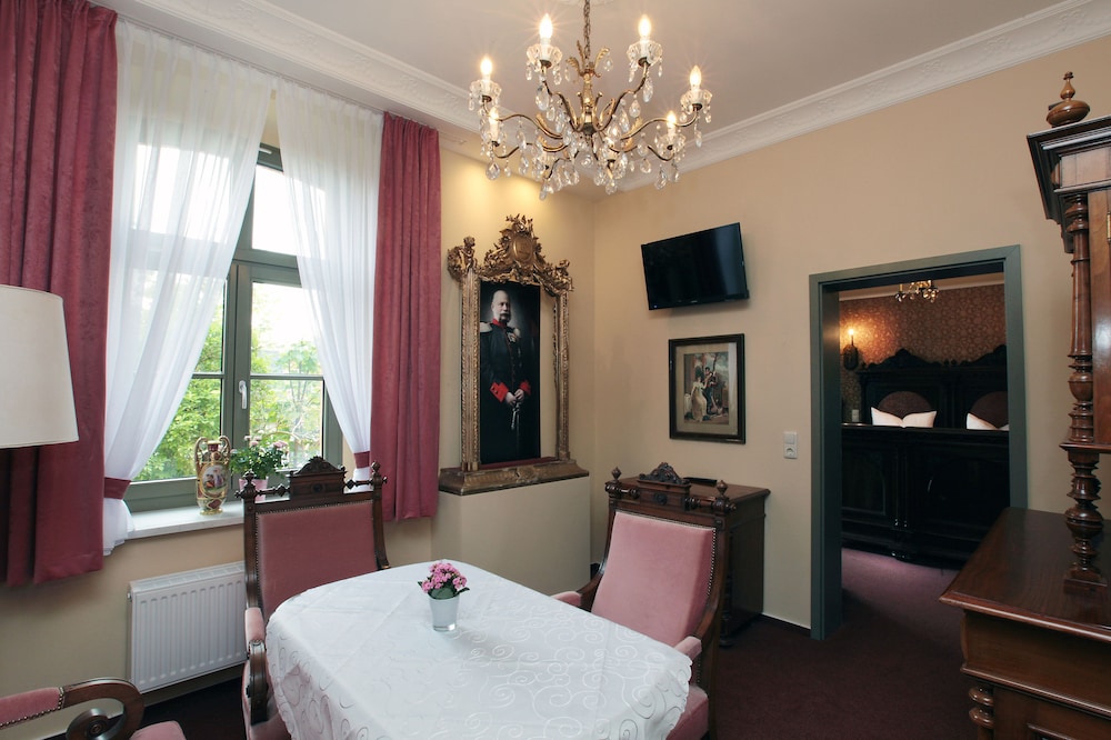 Suite photo 1