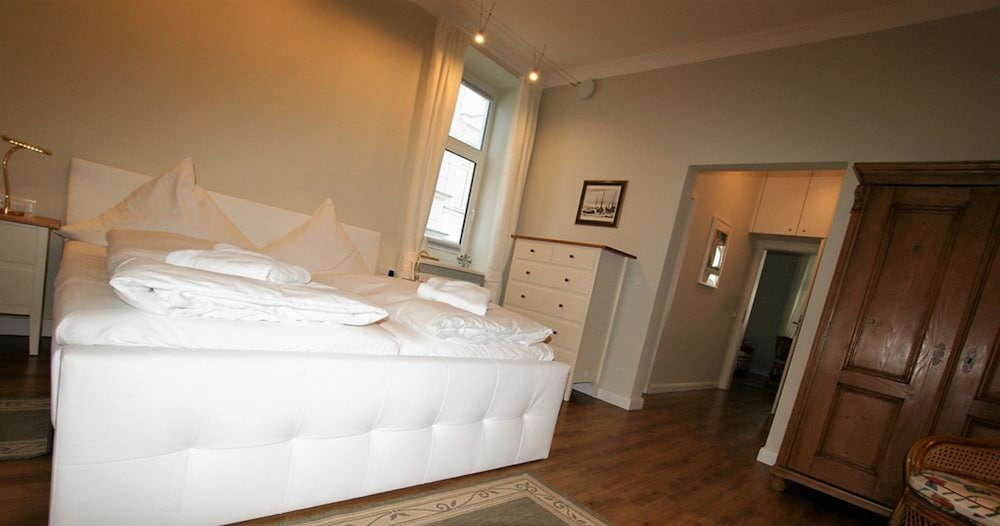 Apartment (No. 101) photo 2