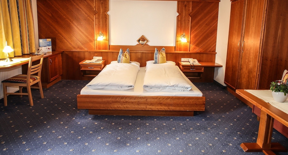 Comfort Triple Room