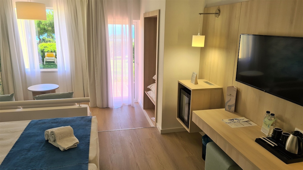 Superior Double Room, Sea View photo 3