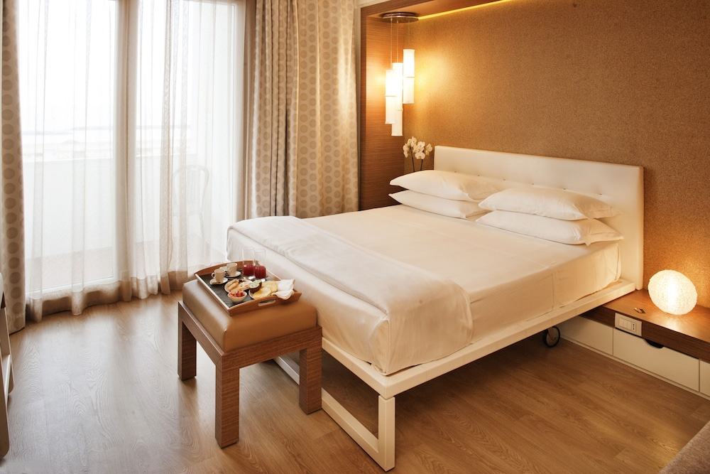 Comfort Room, 1 Double Bed, Balcony, Sea View