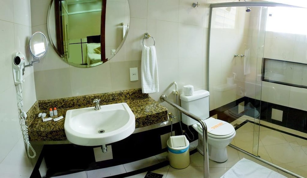Deluxe Double or Twin Room photo 3