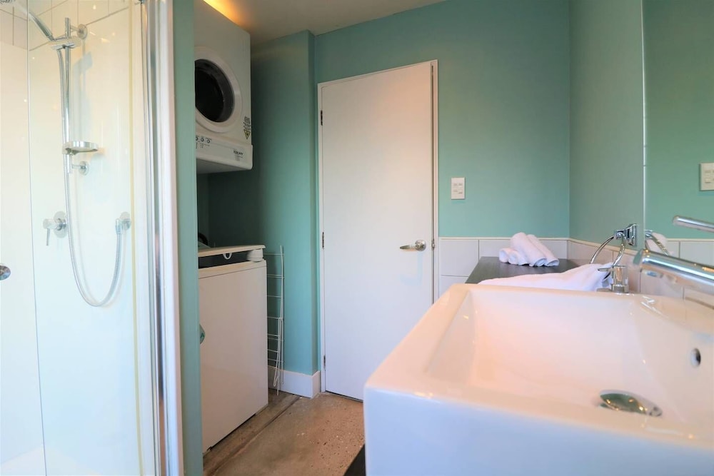 Apartment (2 Bedrooms)