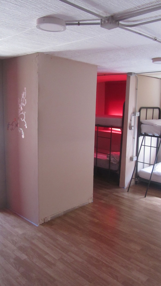 Habitación compartida, Habitación compartida mixta, Baño privado (10 personas)