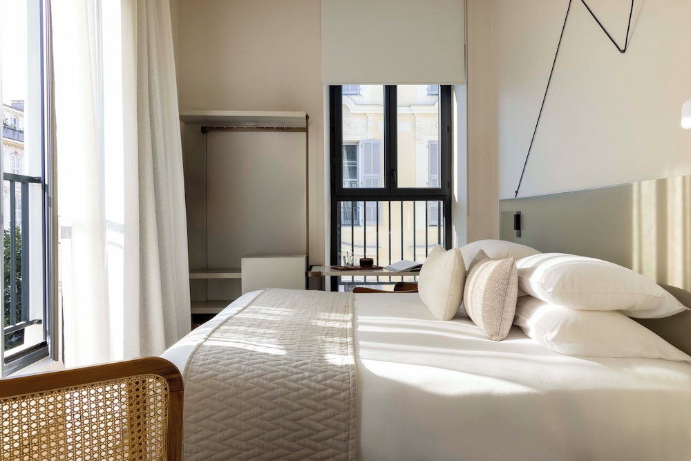 Superior Room - Photo 9