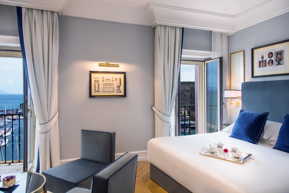 Deluxe Room, Sea View - Photo 2