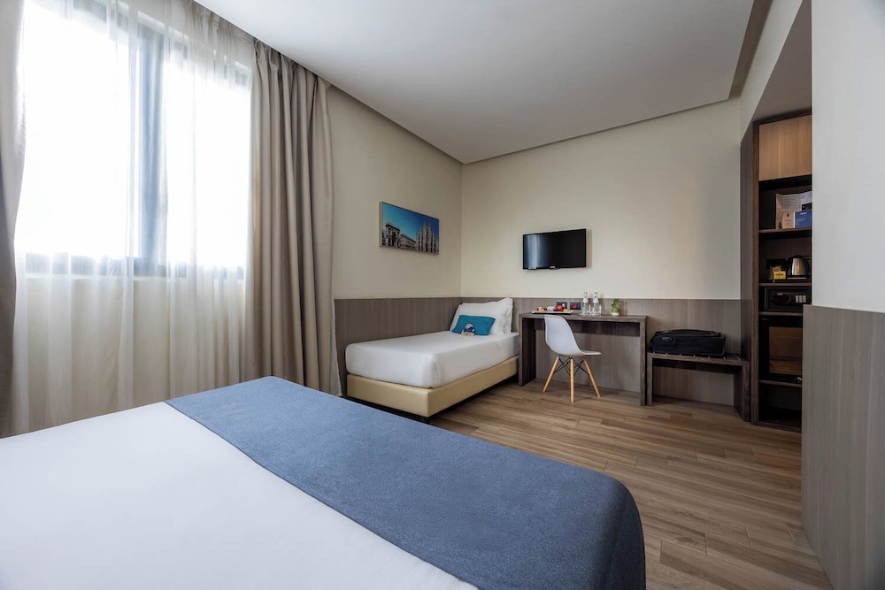 Superior Triple Room photo 2