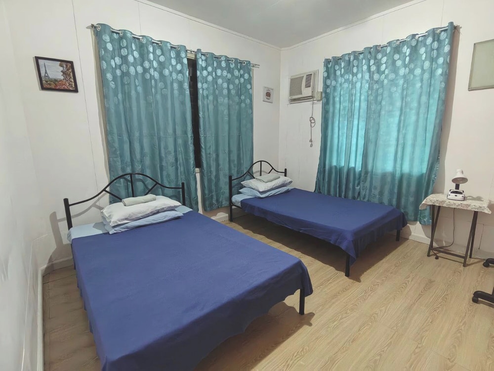 Economy Quadruple Room