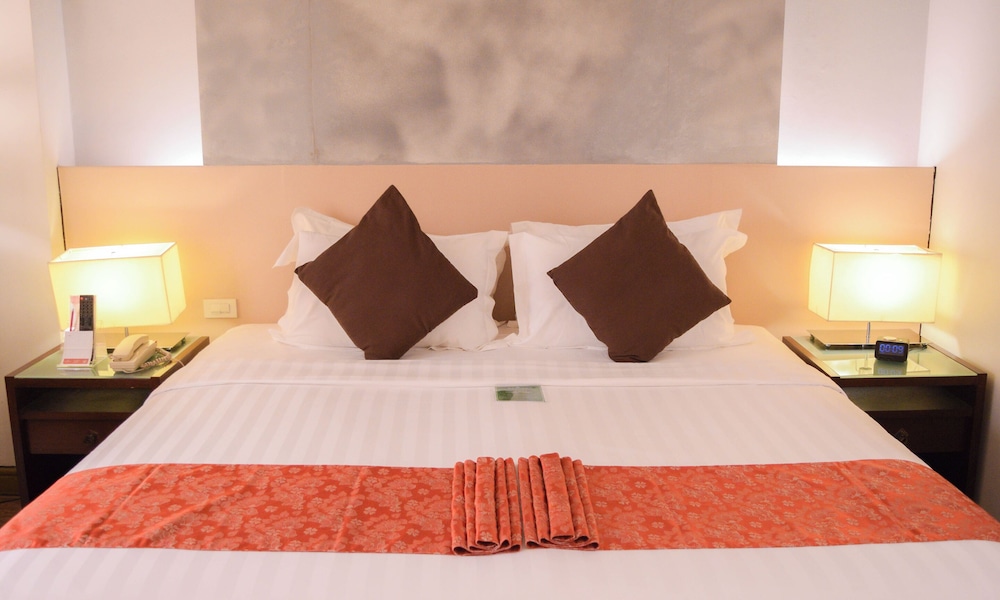 Ramada Suite - Photo 14