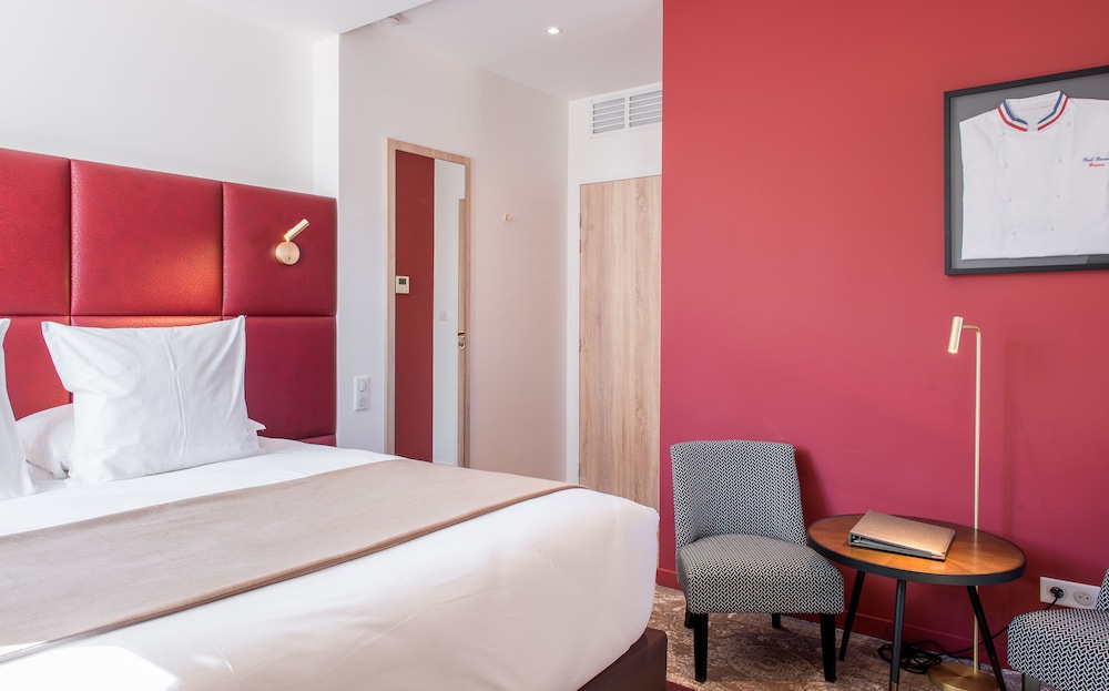 Double Room - Photo 5