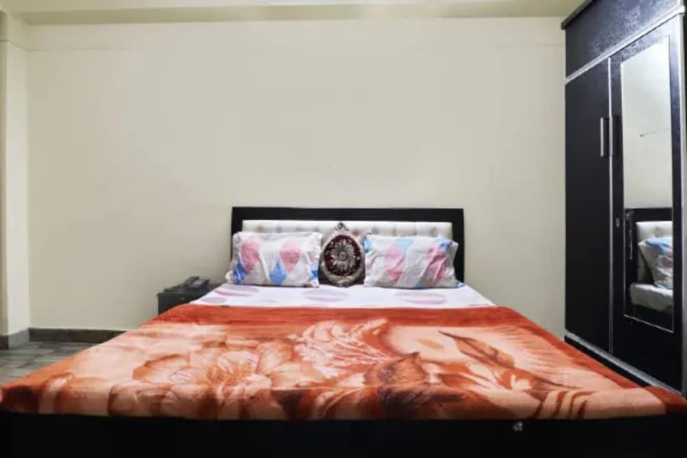 Deluxe Double Room - Photo 10