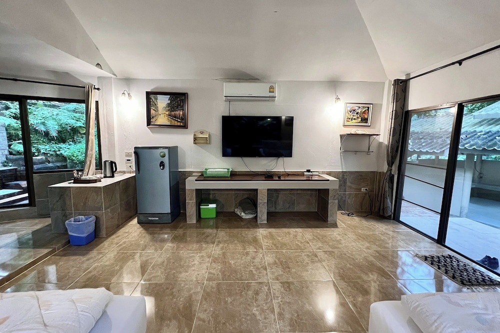 Premium Quadruple Room - Photo 6