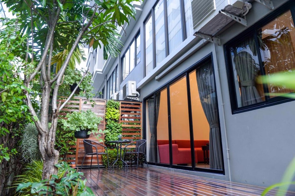 Duplex, 2 Bedrooms, Balcony, Garden View photo 3