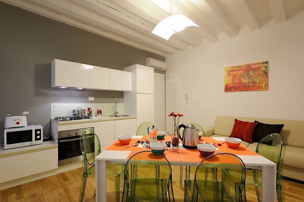 Apartment photo 3