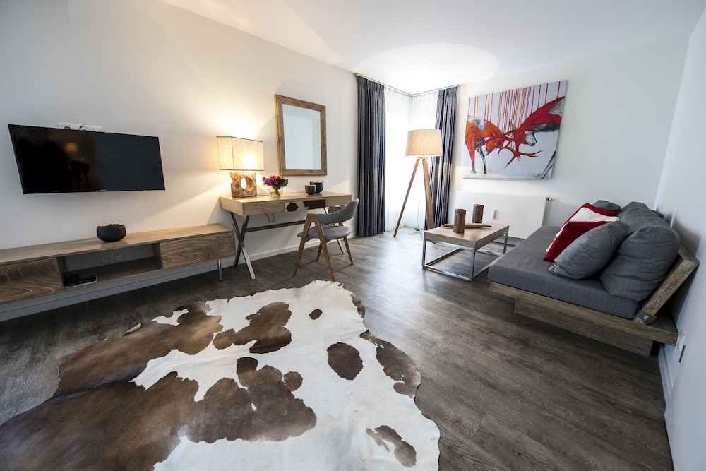 Deluxe Suite - Photo 1