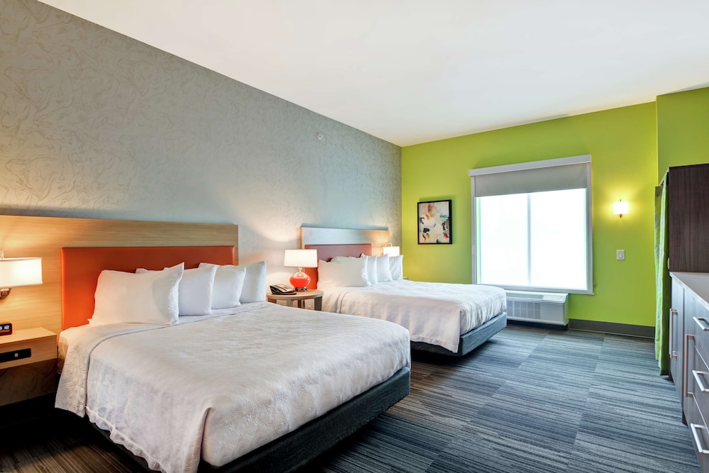 Studio, 2 Queen Beds, Accessible, Bathtub (Mobility & Hearing) photo 3