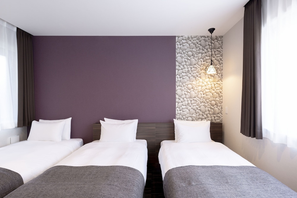 Superior Twin Room with Extra Bed - Photo 1