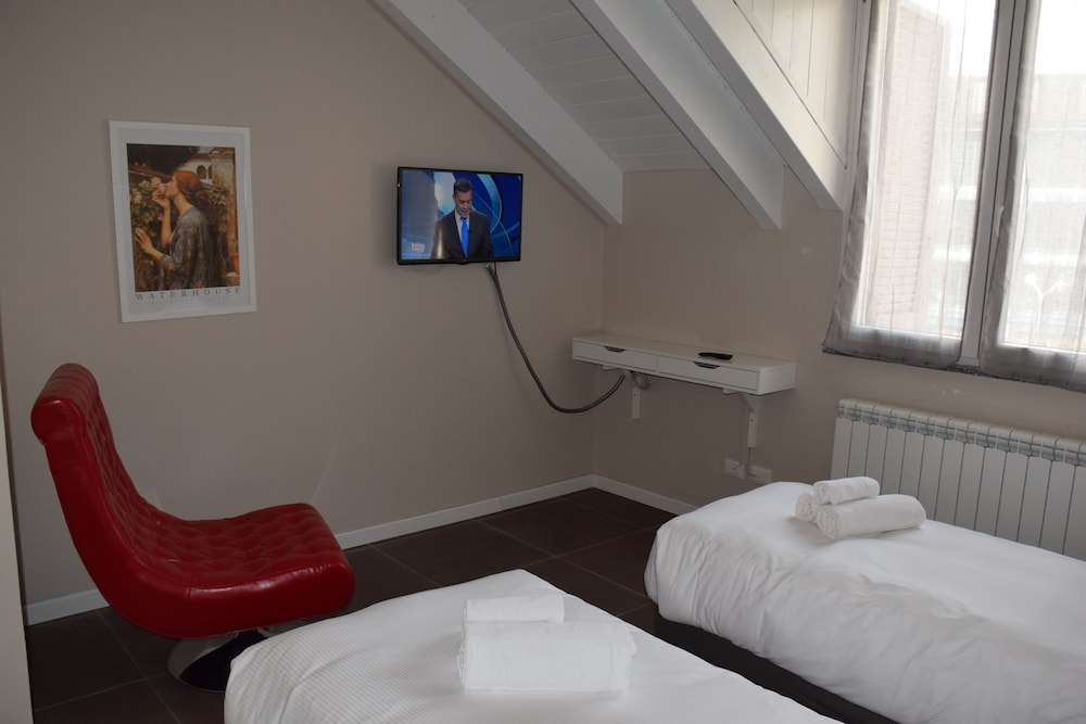 Basic Quadruple Room photo 1