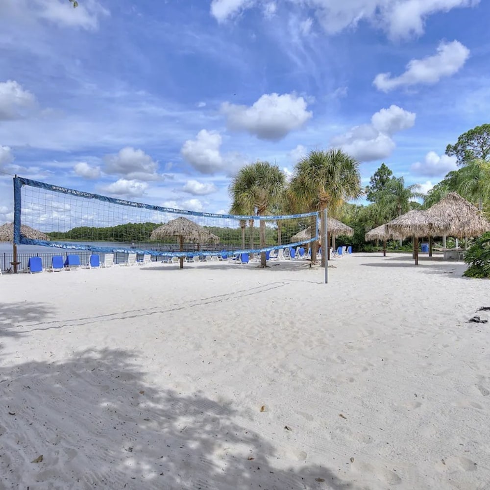 1st level PoolBeach Disney Area, Photo 35