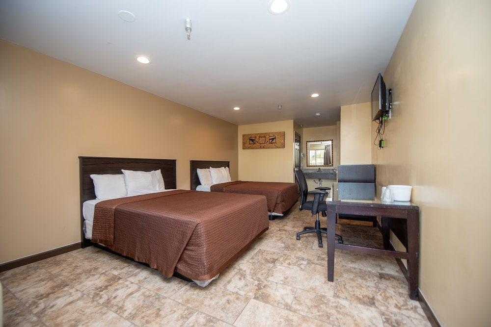 Classic Double Room, 2 Queen Beds
