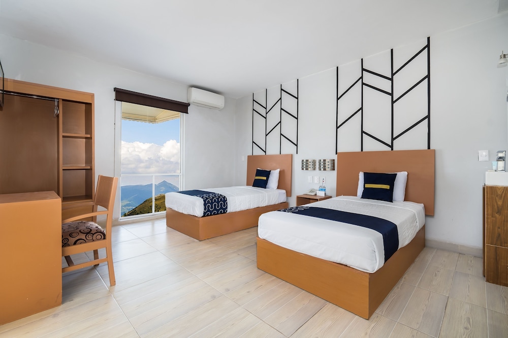 Standard Twin Room - Photo 1
