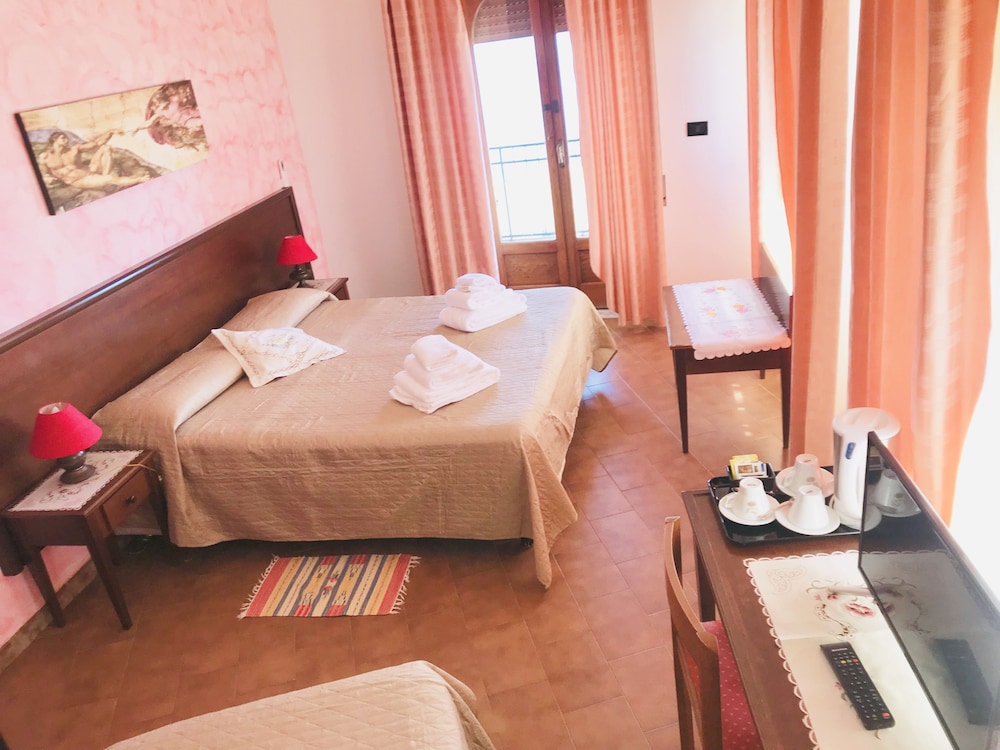 Classic Double Room, Sea View photo 1