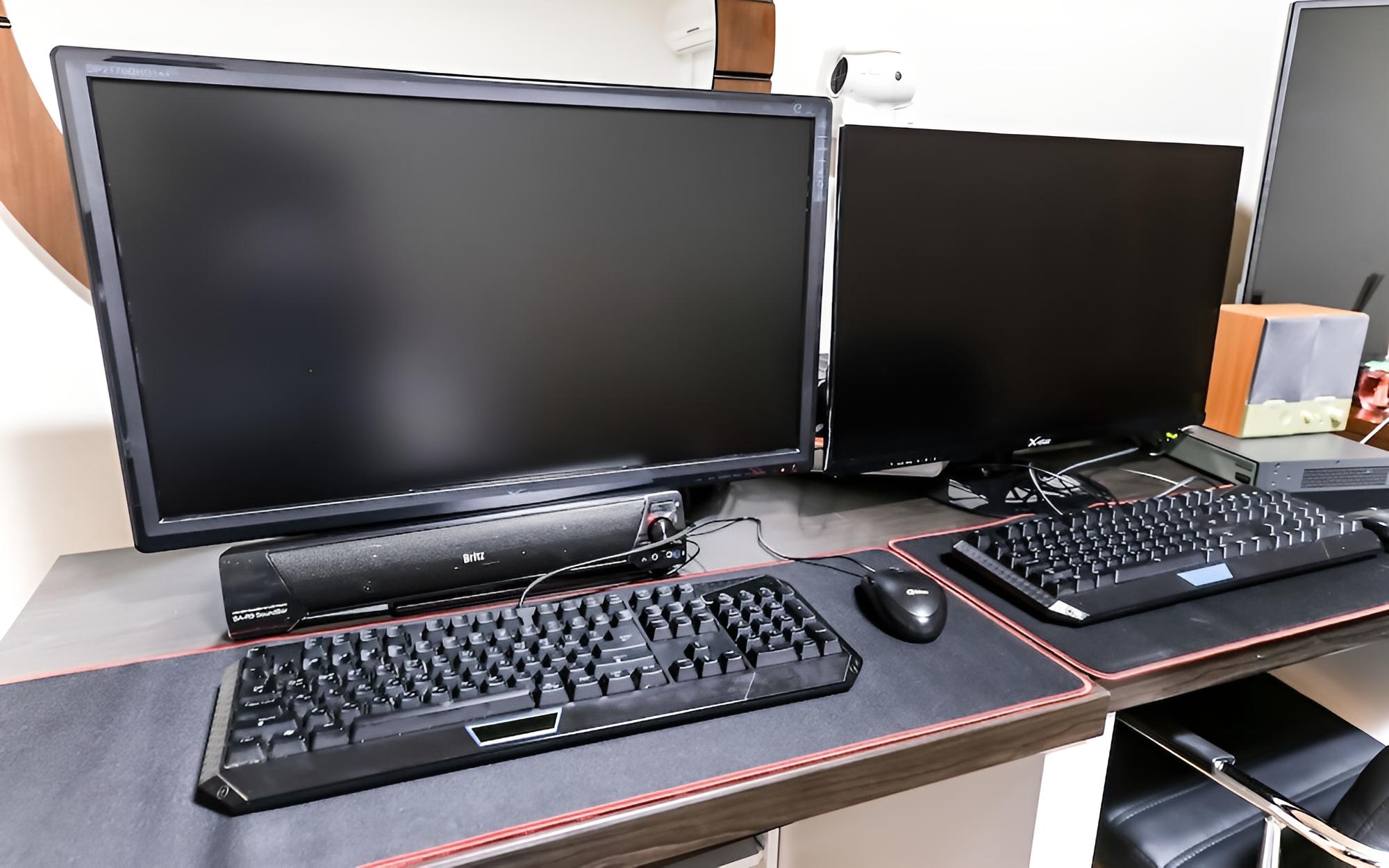Room (Couple PC for gaming (double bed)) photo 3