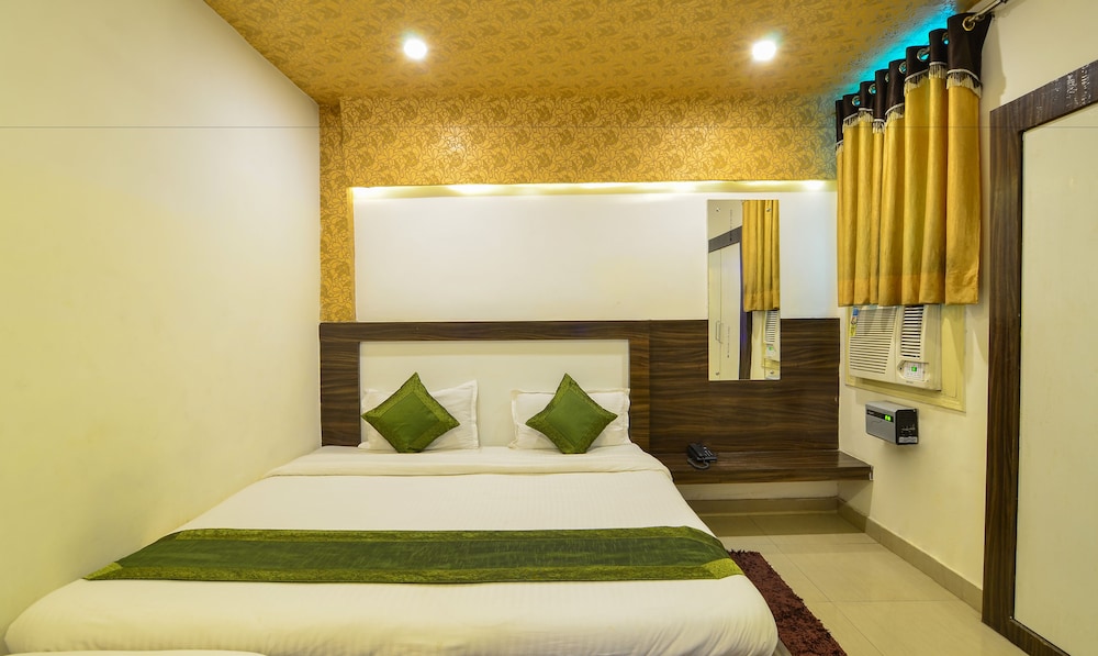 Standard Room, 1 Queen Bed, Non Smoking