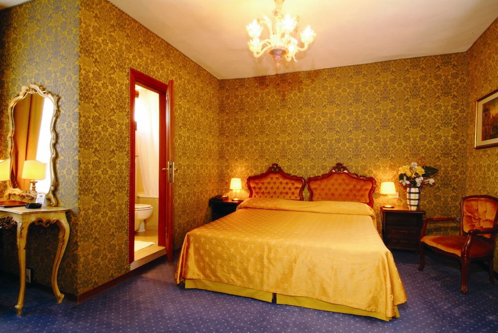 Classic Triple Room, 1 Bedroom photo 2