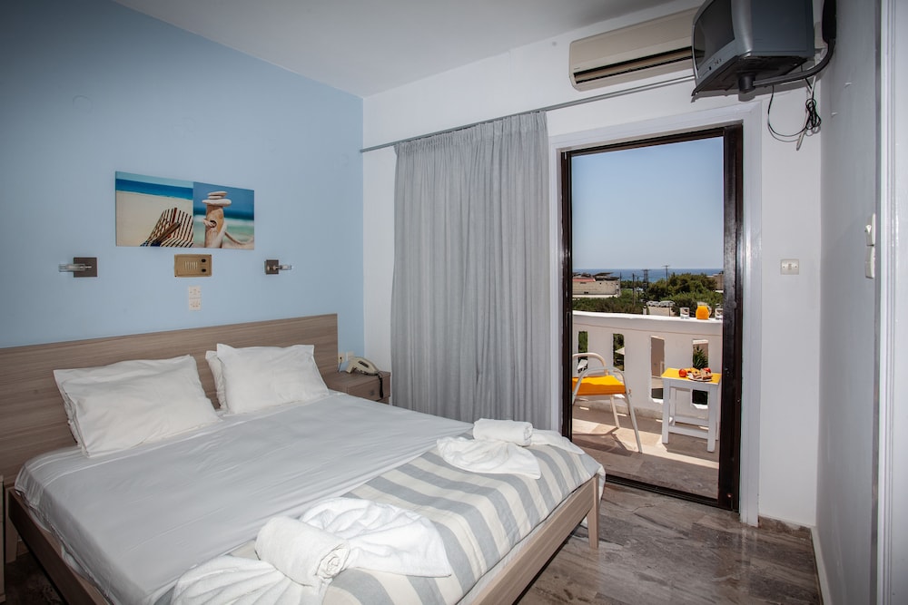 Chambre Double Standard, vue piscine