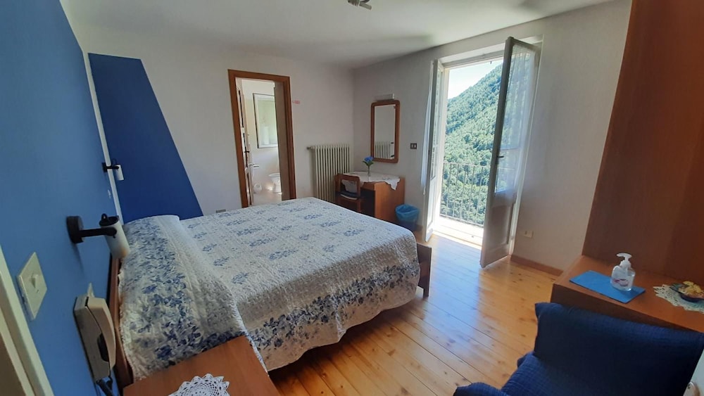 Double or Twin Room, Balcony photo 1