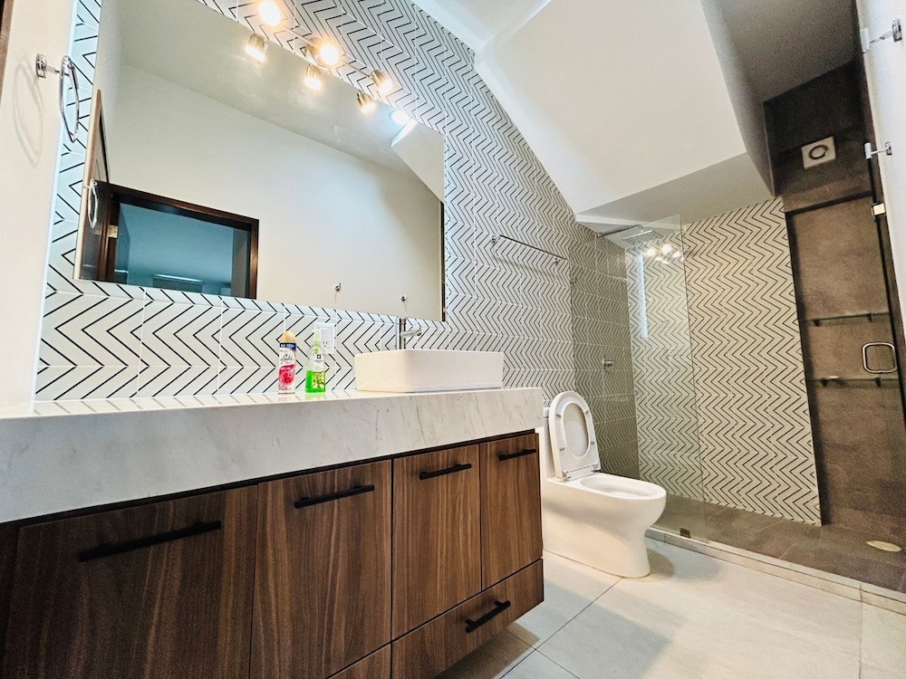 Luxury Townhome photo 2
