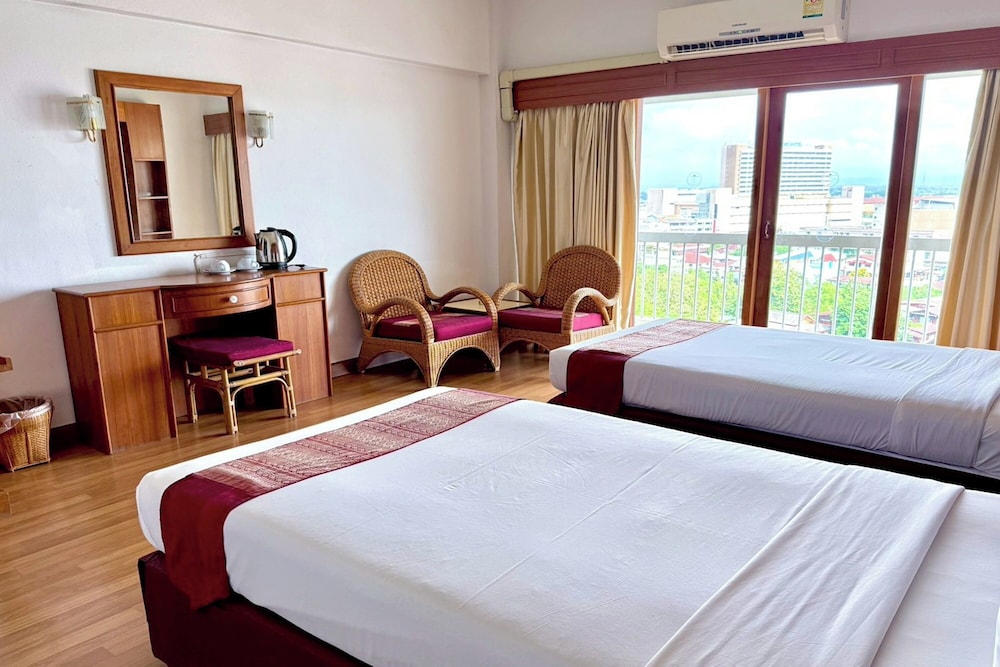 Deluxe Twin Room - Photo 4