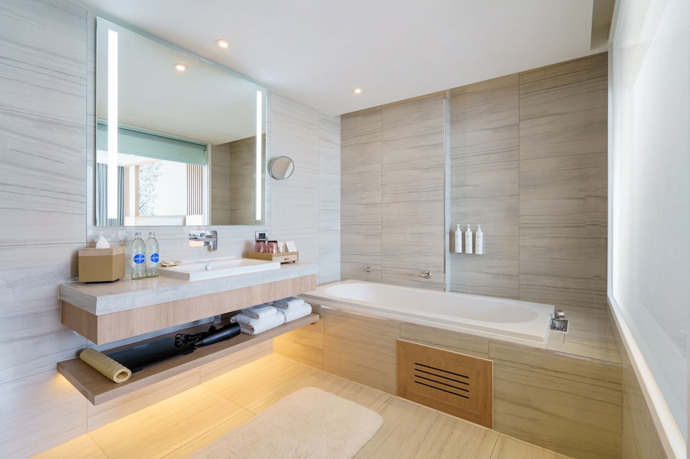 Deluxe Suite, 1 Bedroom, City View - Photo 8