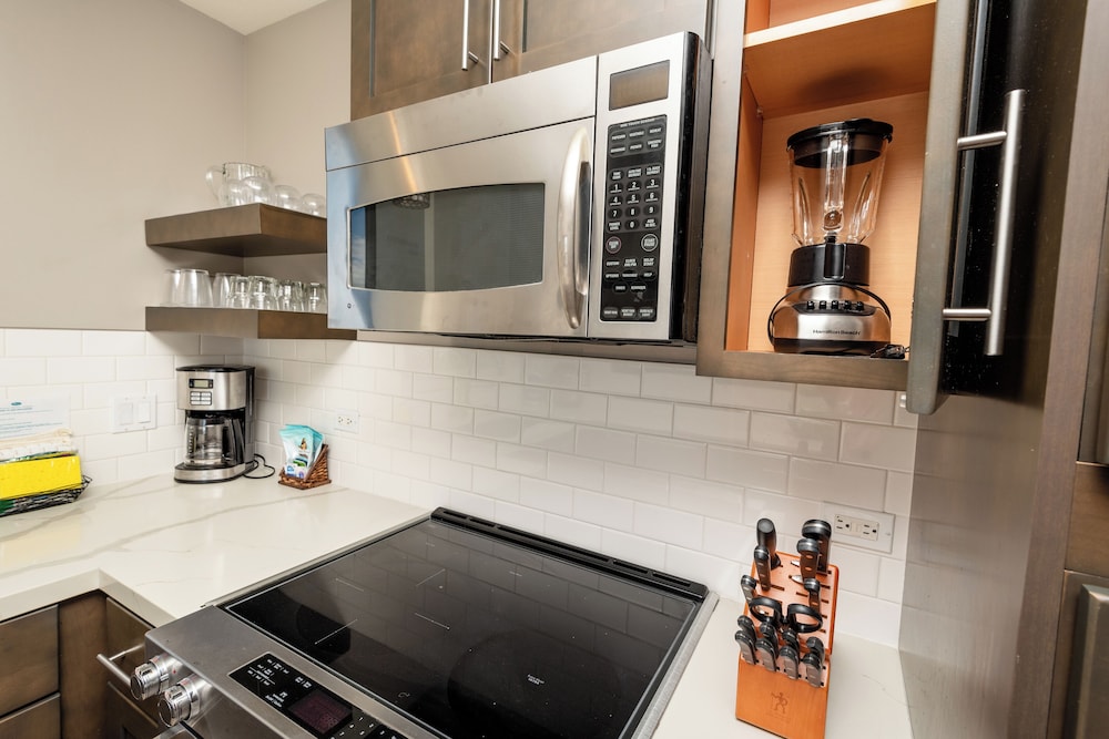 Deluxe Condo, Lanai, Ocean View