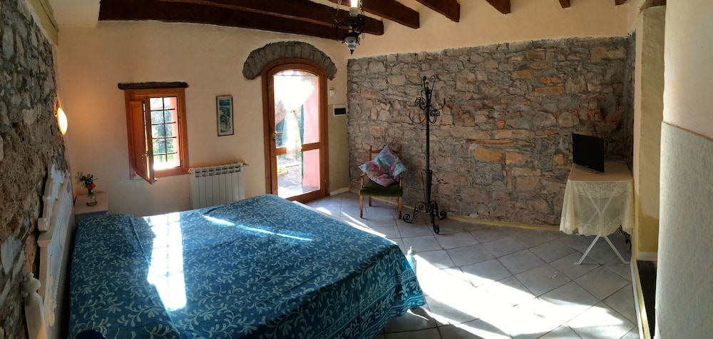 Comfort Apartment, 1 Bedroom, Kitchenette, Valley View photo 3