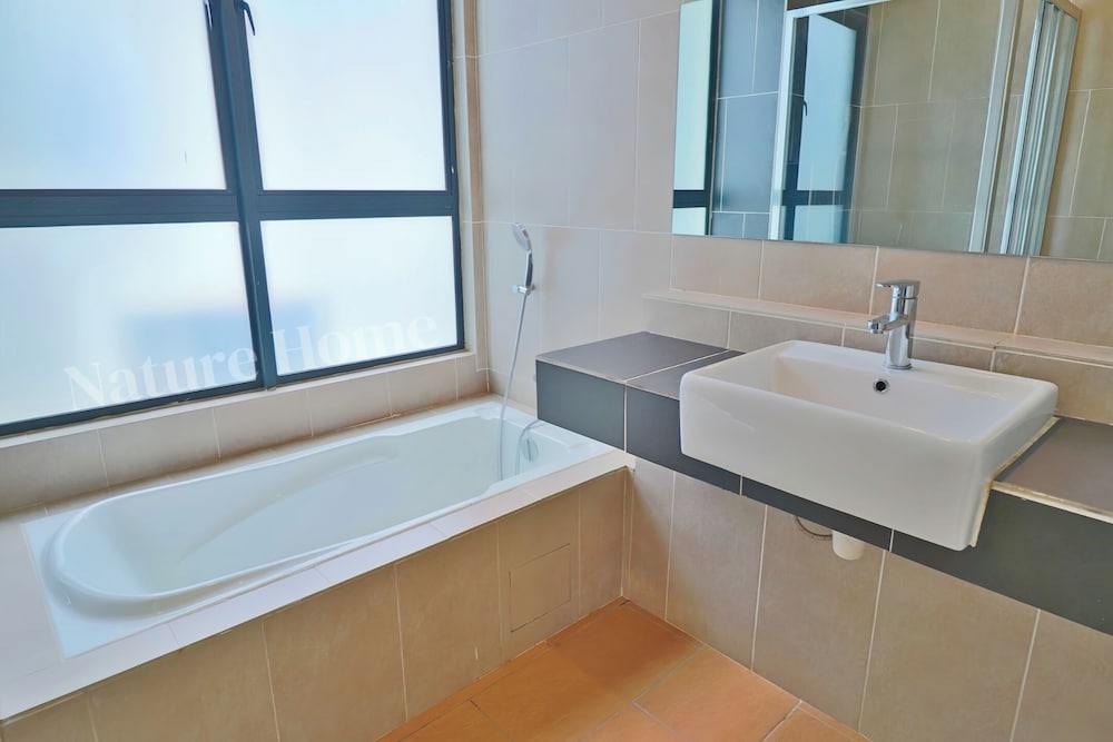 Family Villa, 5 Bedrooms, Ocean View, Oceanfront - Photo 5