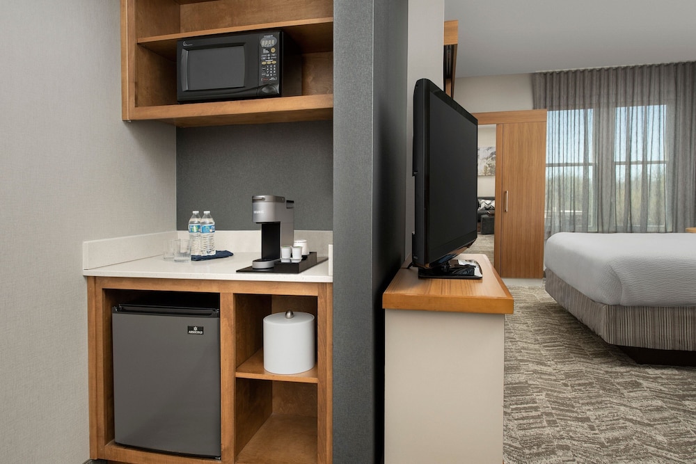Studio, 1 King Bed (Mobility Accessible, Tub)