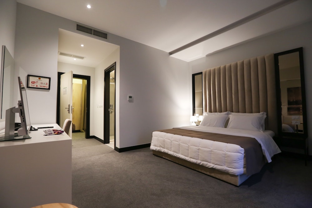 Standard Double Room photo 3