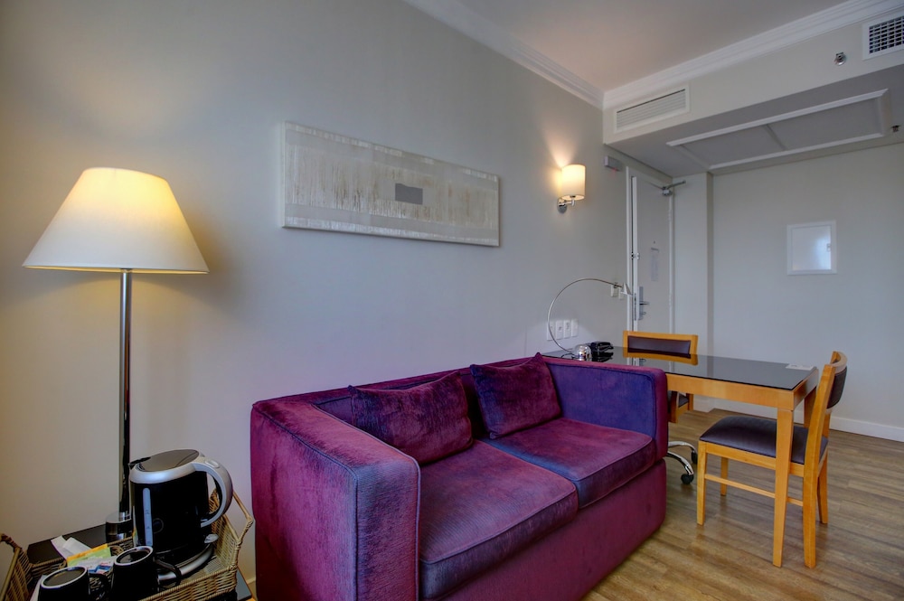 Deluxe Suite, 1 King Bed