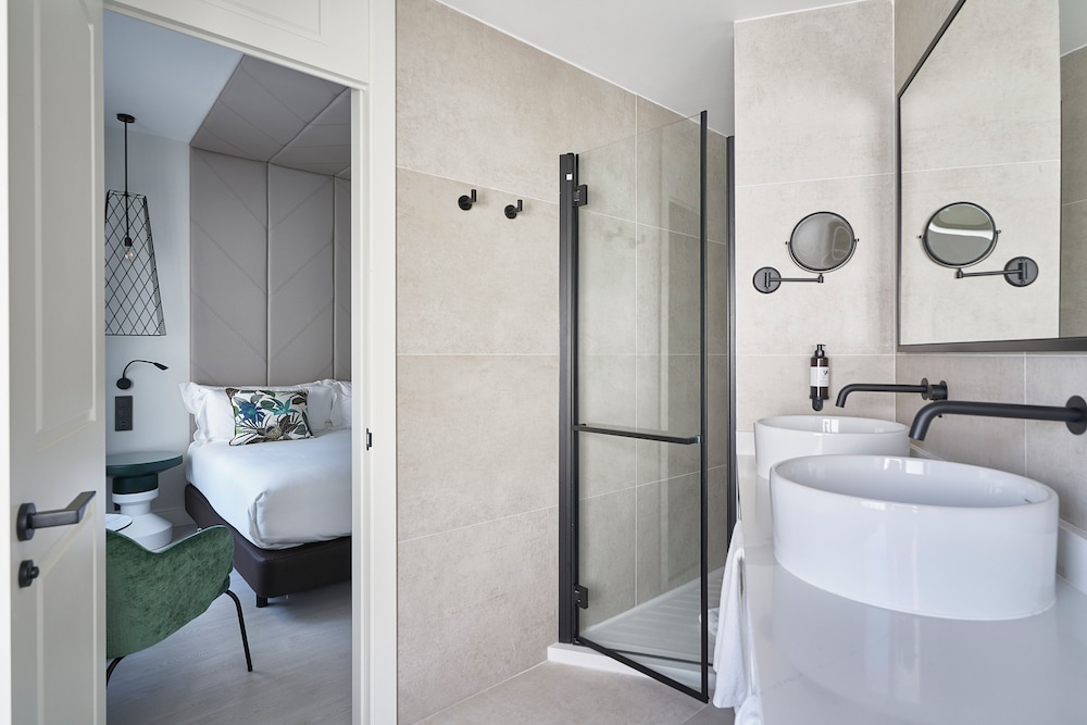 Superior Double Room Single Use - Photo 4