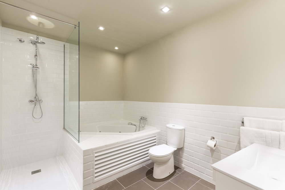 Studio Suite photo 3