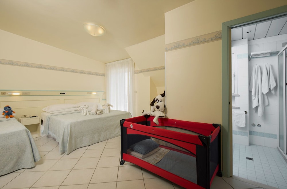 Triple Room, Balcony