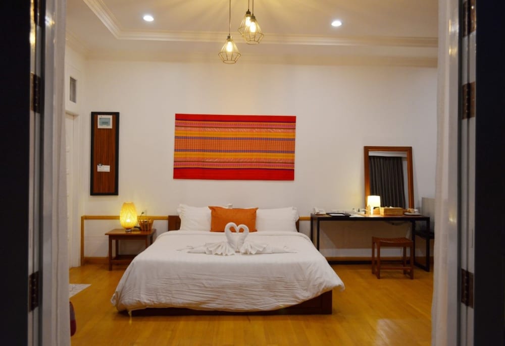 Sunrise Suite photo 3