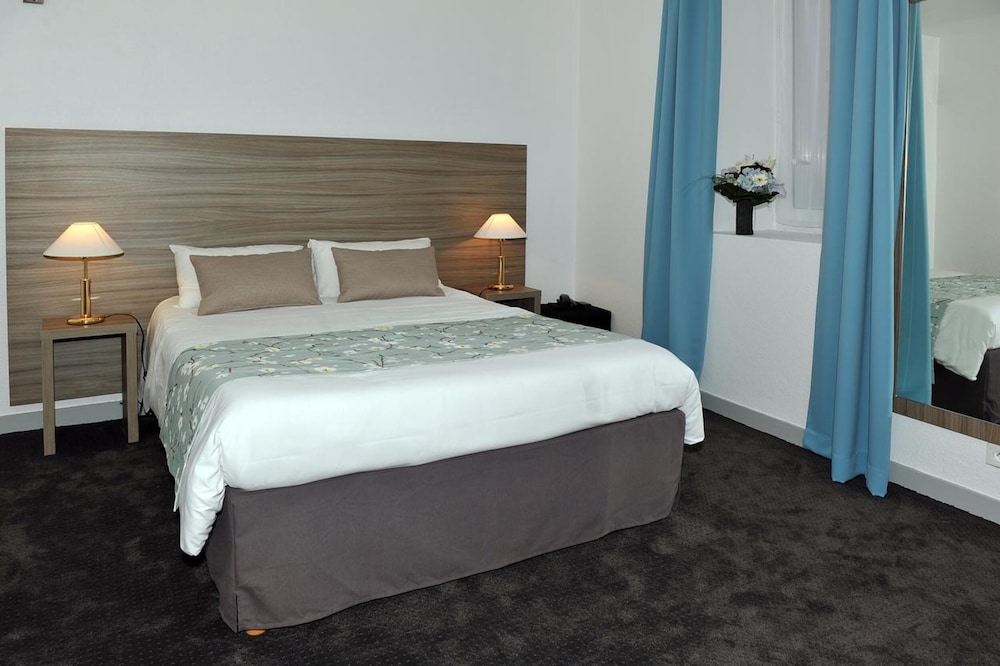 Standard Double Room photo 3